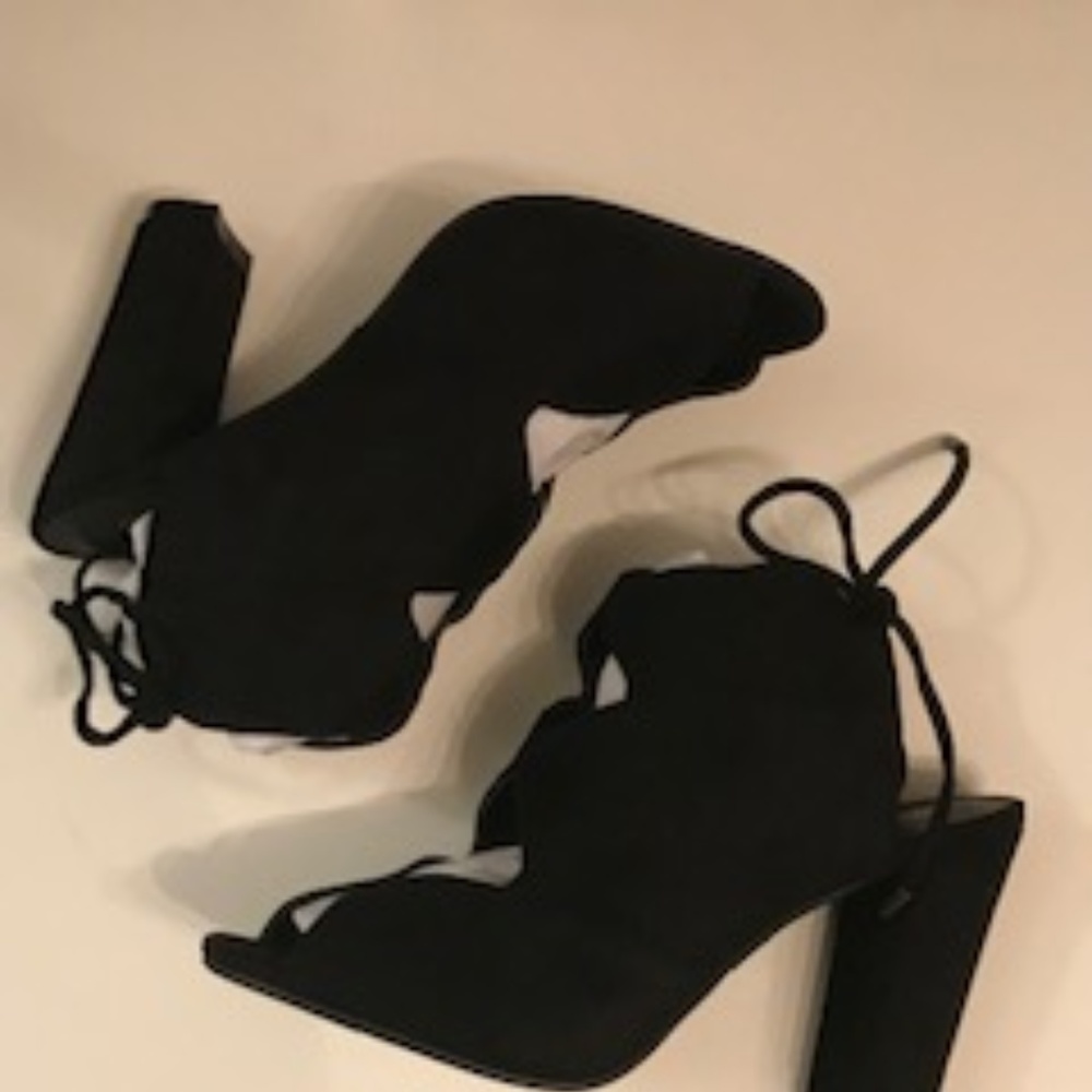 3/30 Black Faux Suede Cutout Heels